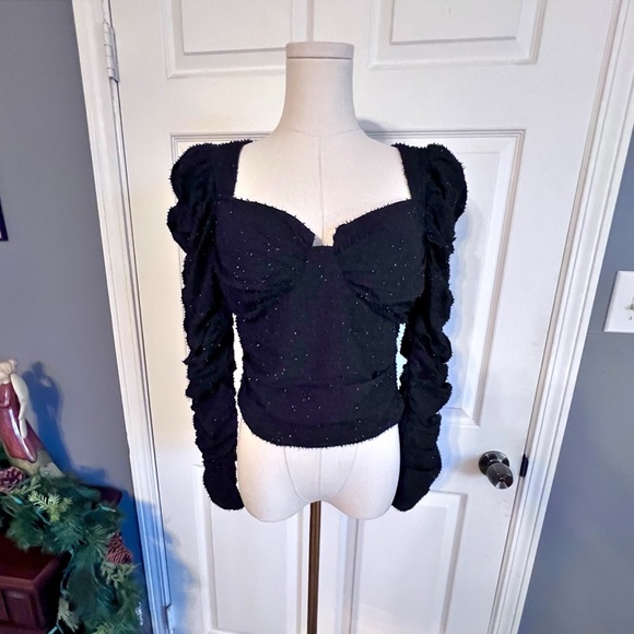 ASTR The Label Caldwell Puff Shoulder Black Glittery Metallic Sweetheart Top M - Picture 3 of 11